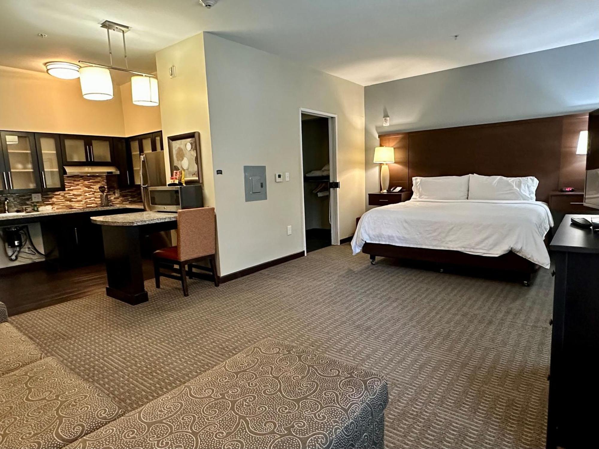 Staybridge Suites Carlsbad/San Diego By Ihg Exterior photo